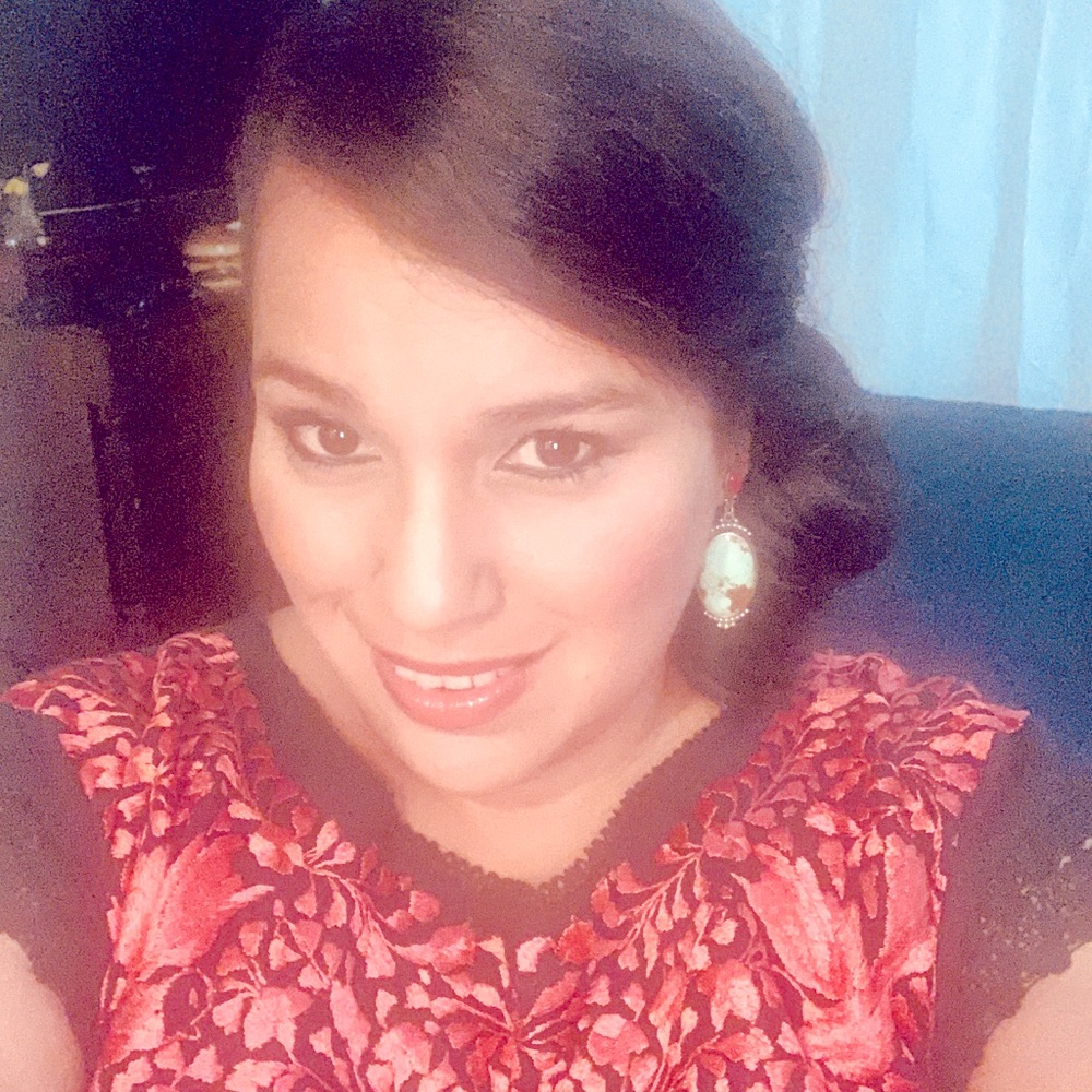 Meet your Posher, Monica